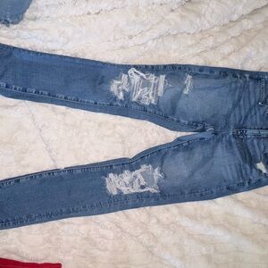 American Eagle ripped skinny jeans size 8